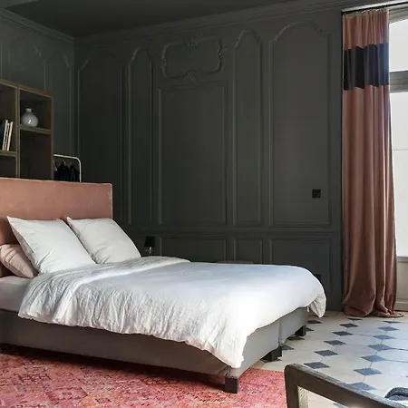 Le Manoir De La / Adults Only לינה וארוחת בוקר