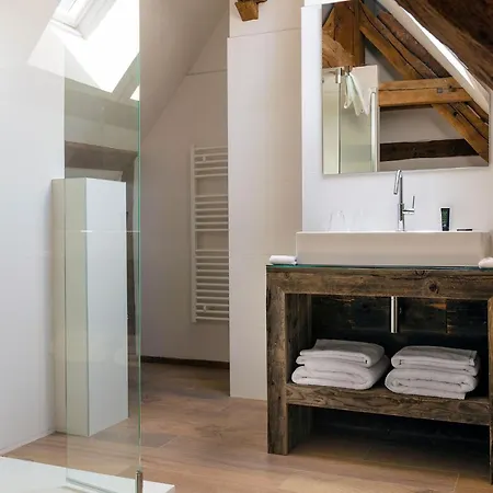 Le Manoir De La / Adults Only לינה וארוחת בוקר