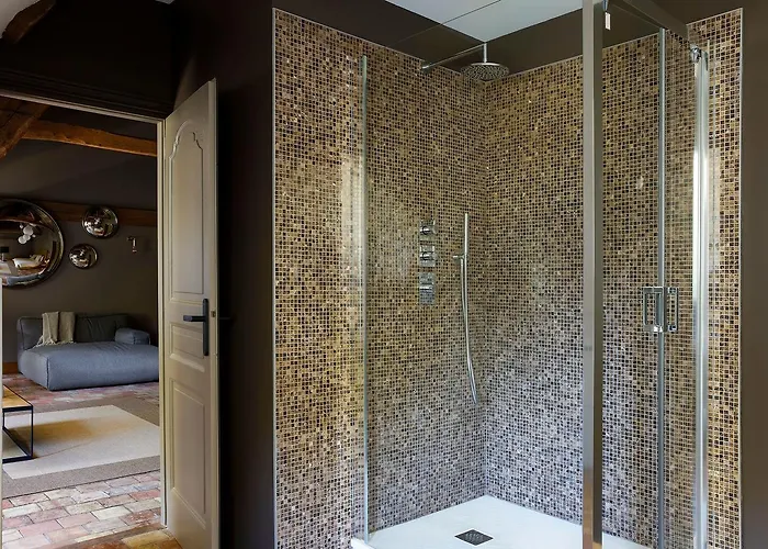 לינה וארוחת בוקר Le Manoir De La / Adults Only